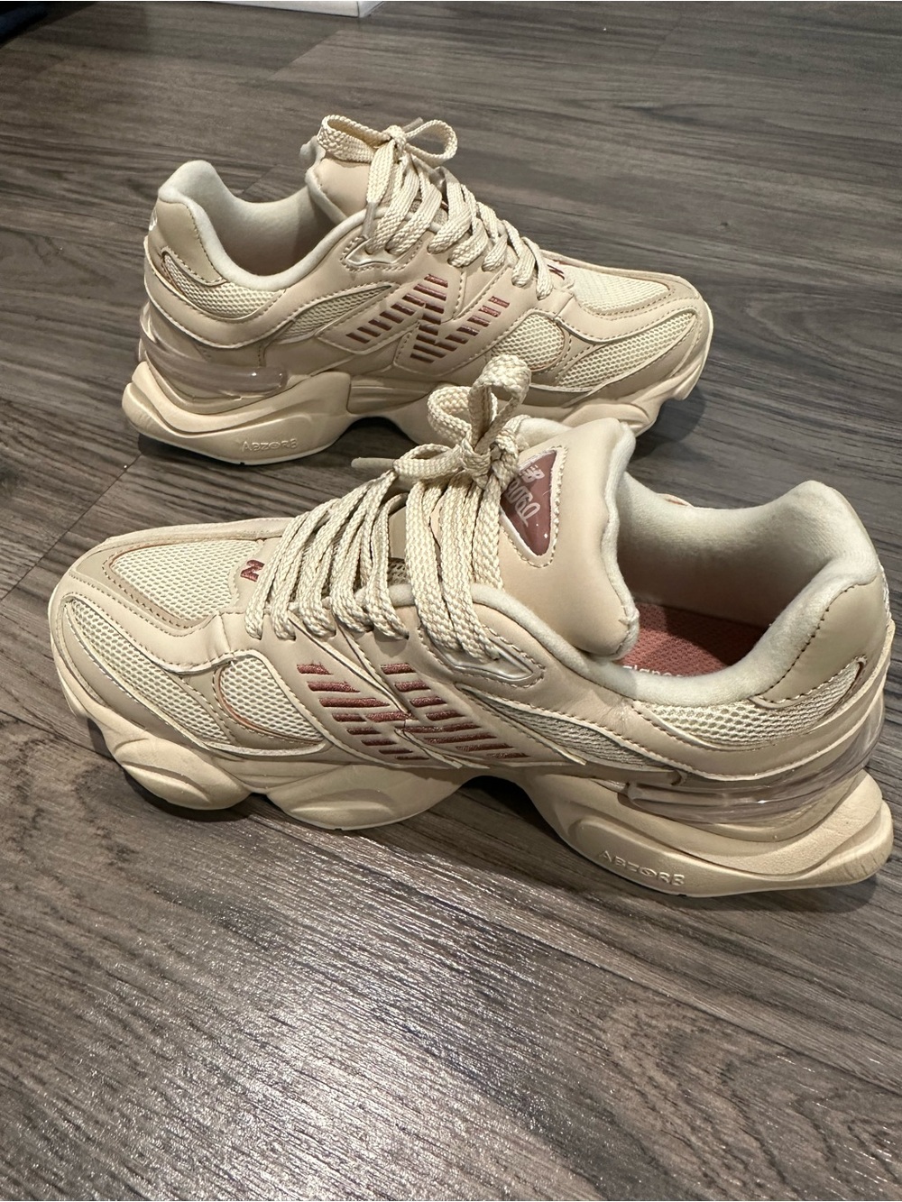 New Balance Women's Beige 9060 Sneakers - Picture 4 of 7